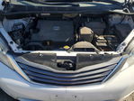 Toyota Sienna 2011