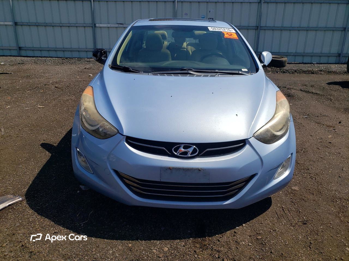 Hyundai Elantra 2012