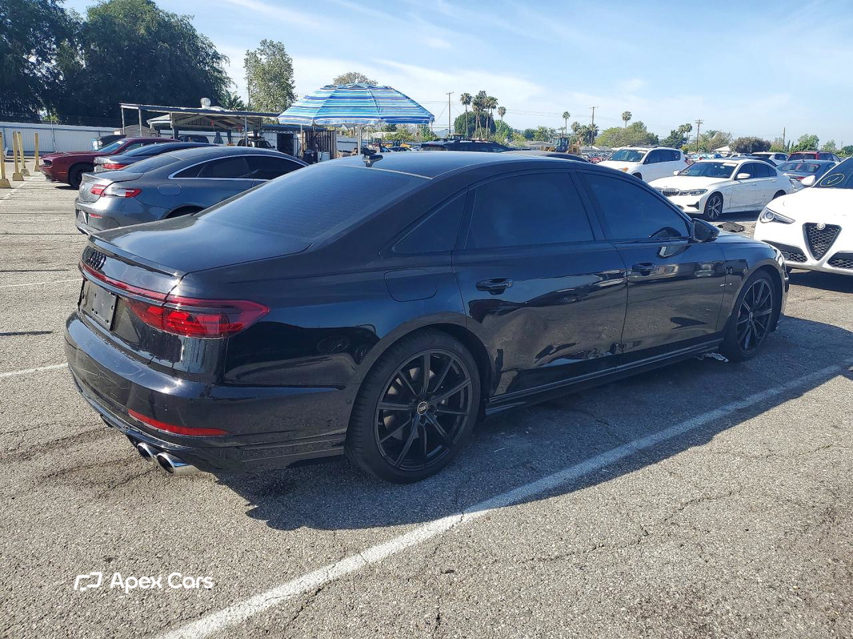 Audi S8 2024