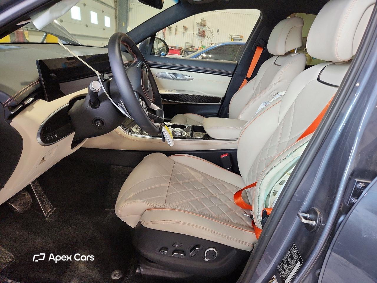 Genesis GV70 2026