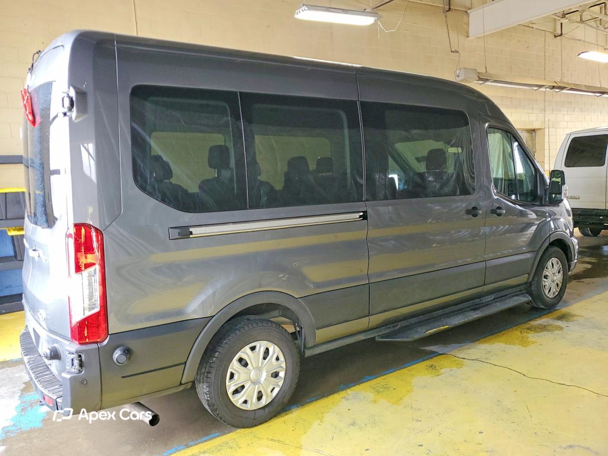 Ford Transit 2024