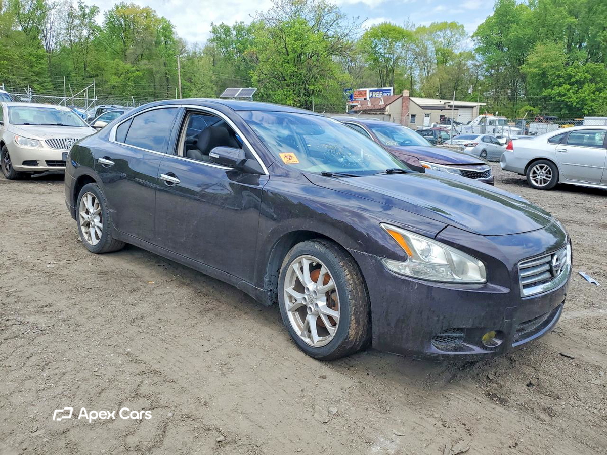 Nissan Maxima 2014