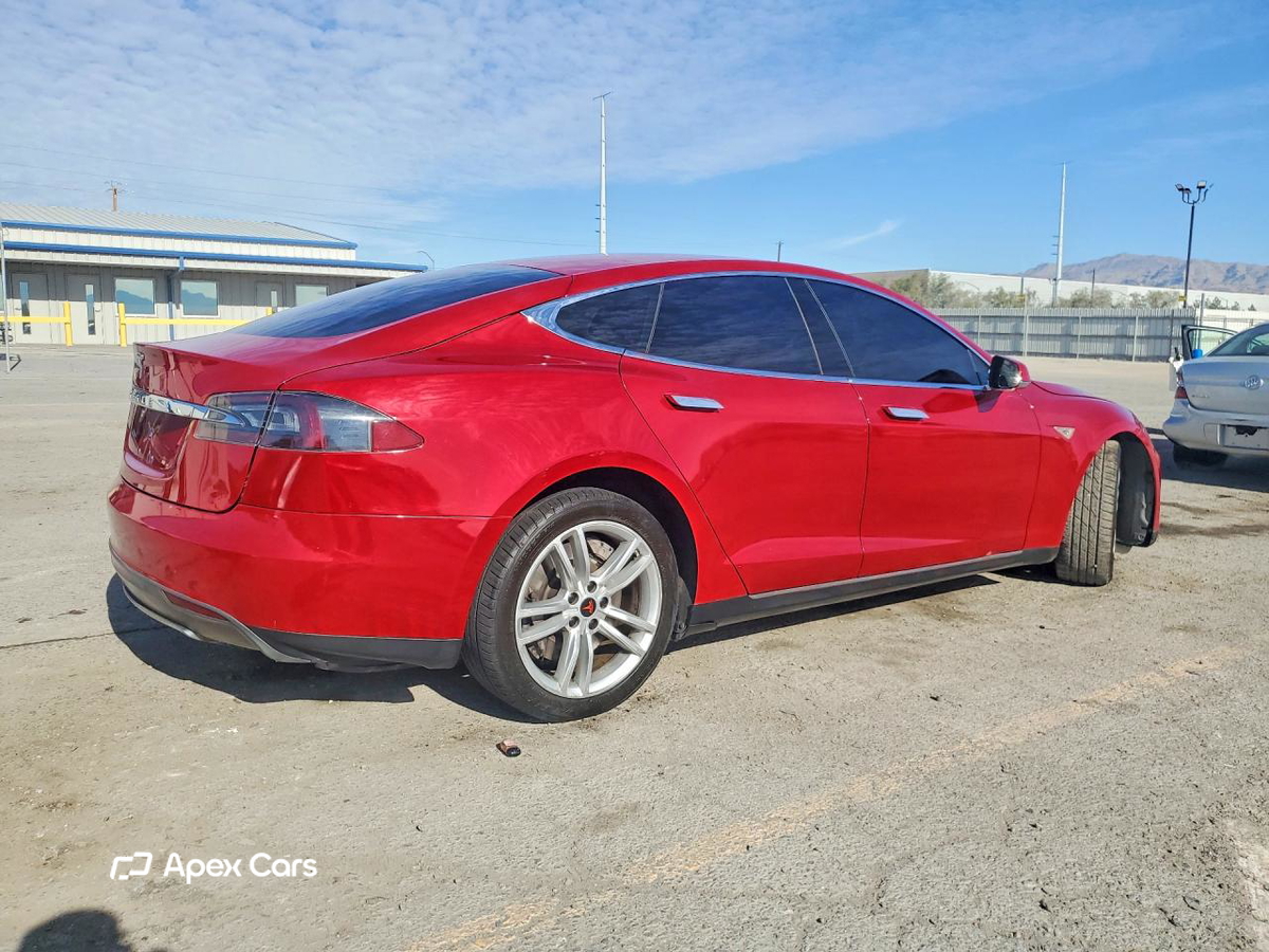 Tesla Model S 2013