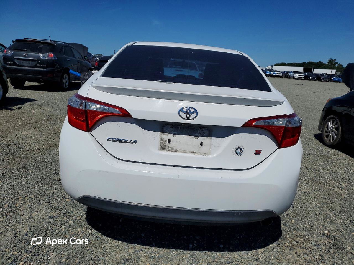 Toyota Corolla 2015