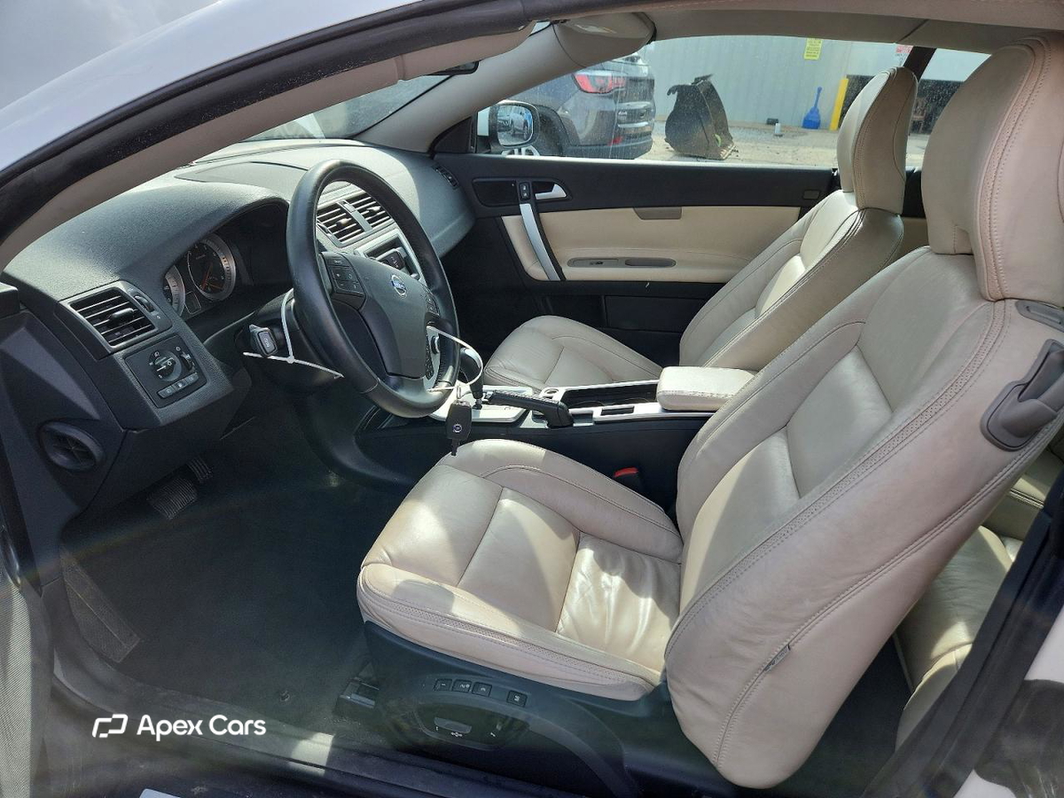 Volvo C70 2011