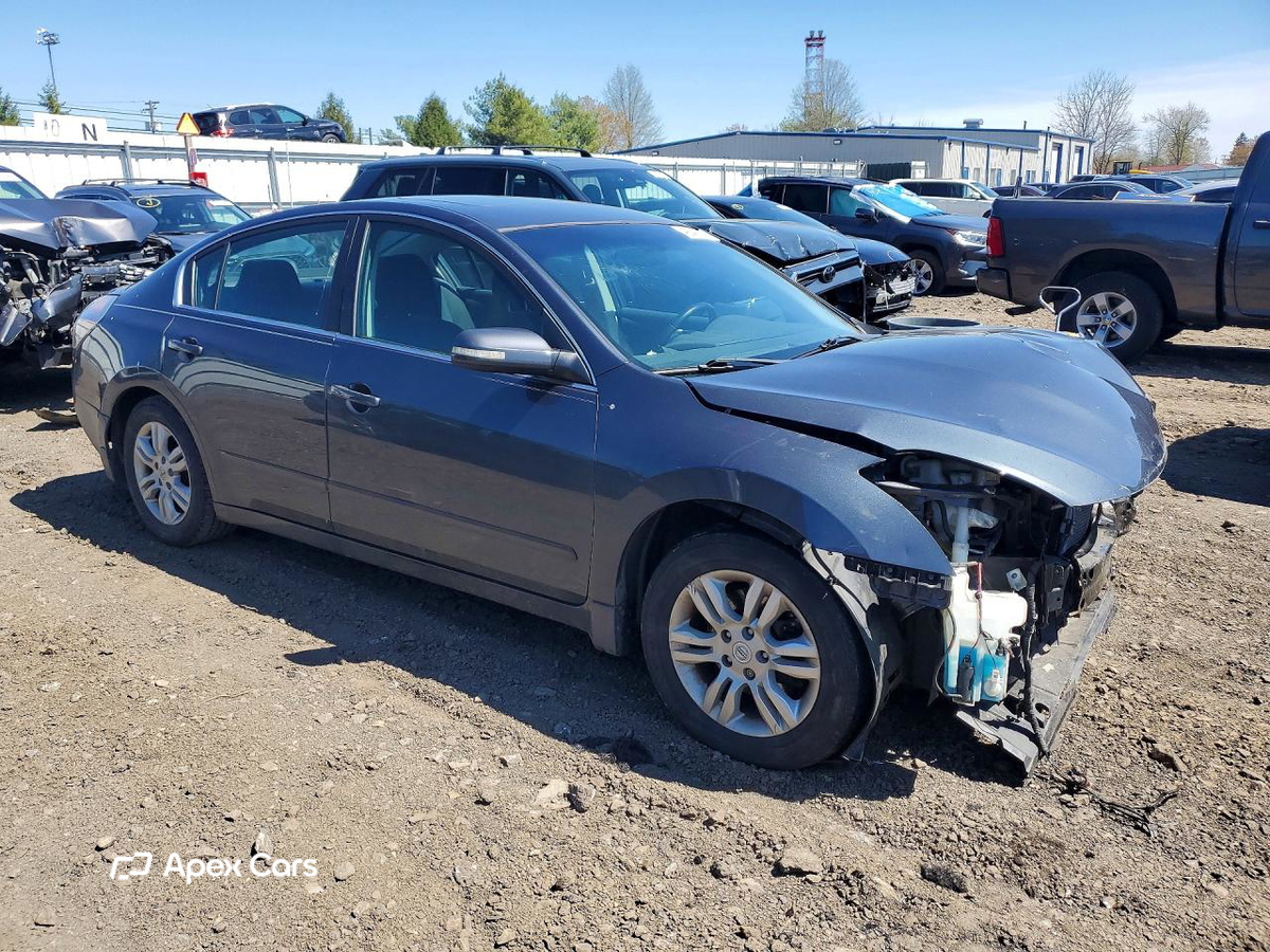 Nissan Altima 2011