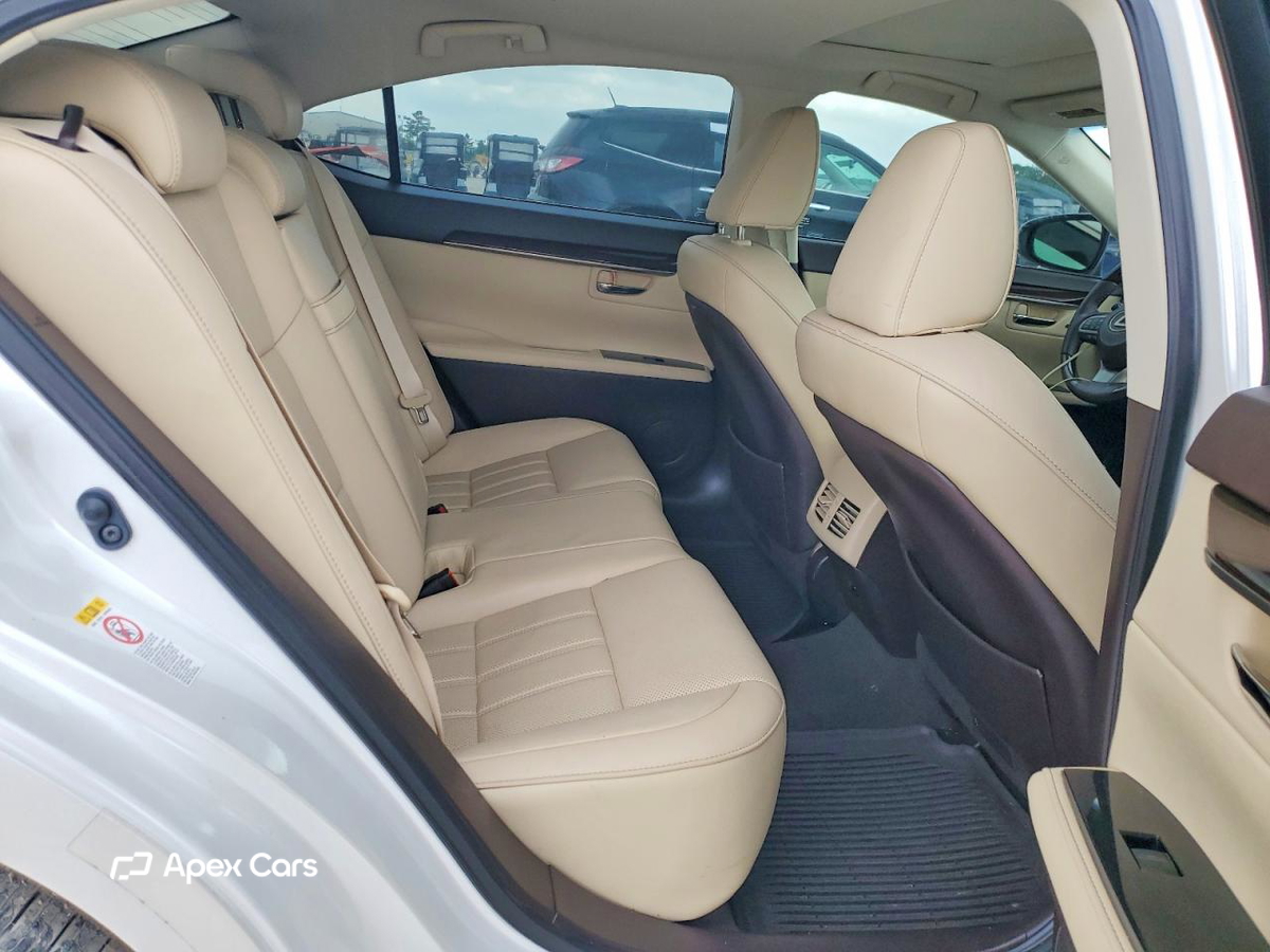 Lexus ES 2017