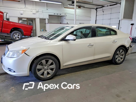 Buick LaCrosse 2011 - Image 1 of 12