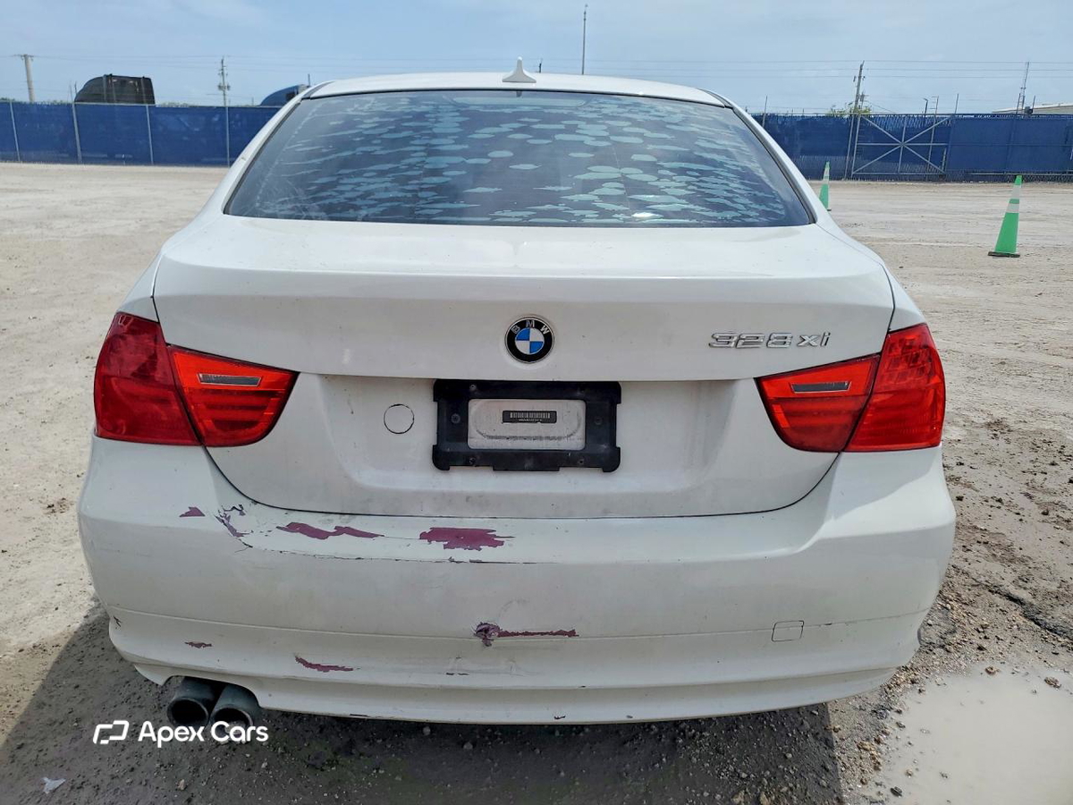 BMW Series 3 2011
