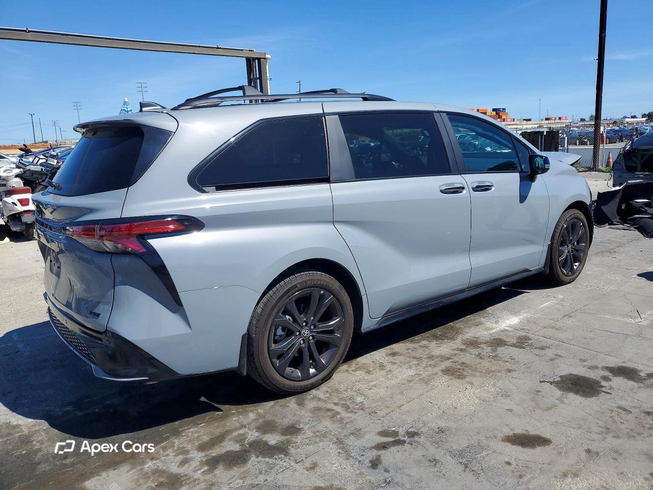 Toyota Sienna 2025
