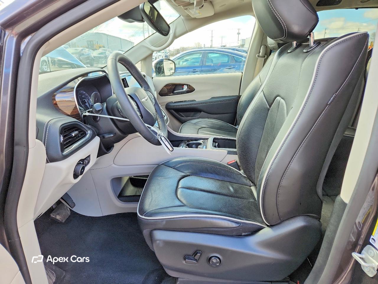 Chrysler Pacifica 2023