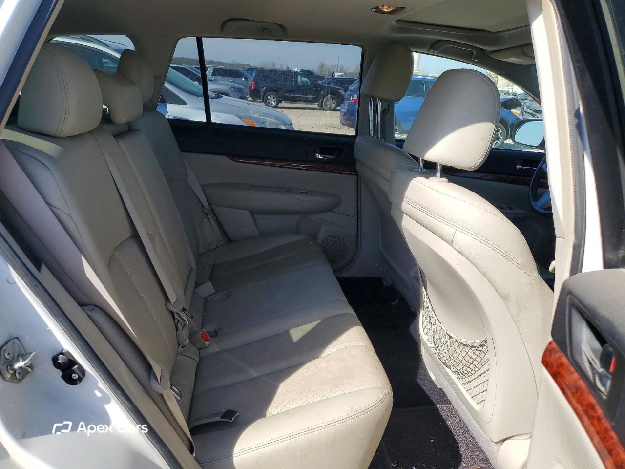 Subaru Outback 2010