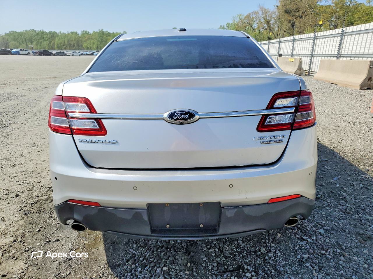 Ford Taurus 2017