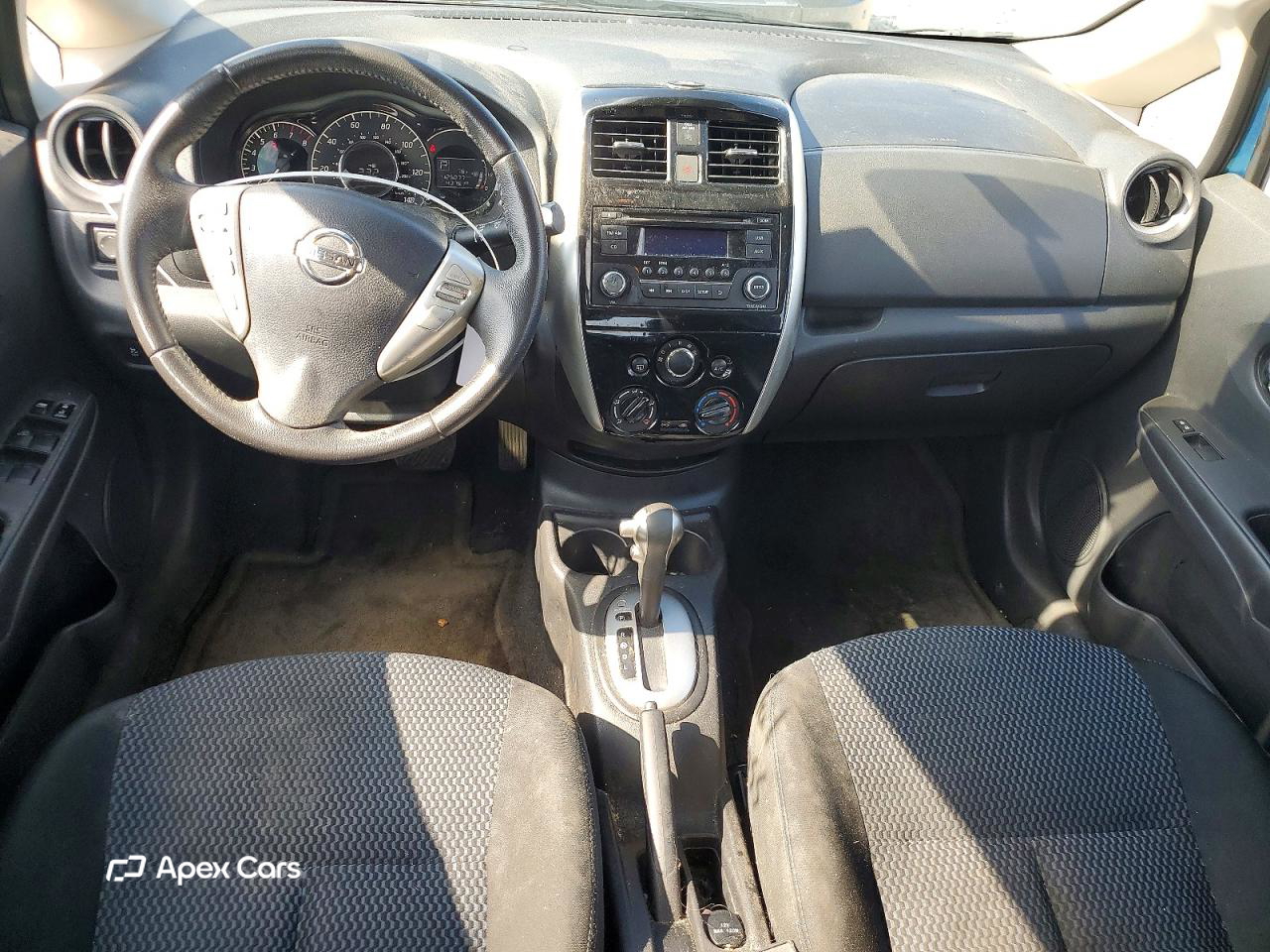 Nissan Versa 2015