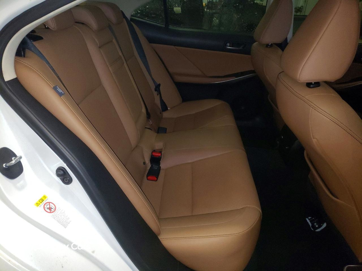 Lexus IS 2017