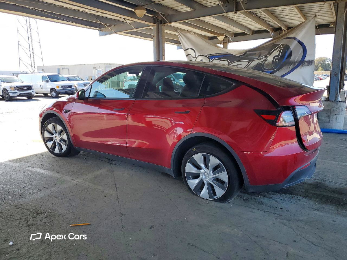 Tesla Model Y 2024
