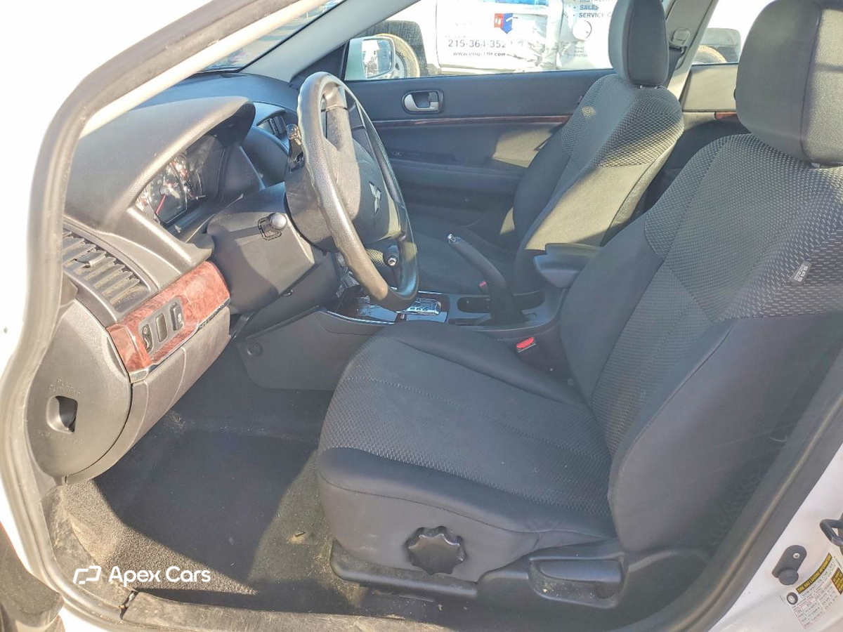 Mitsubishi Galant 2012