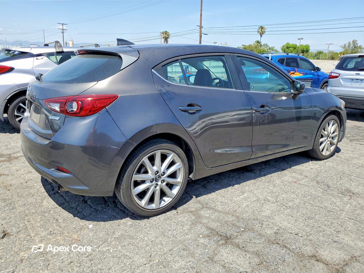 Mazda 3 2017