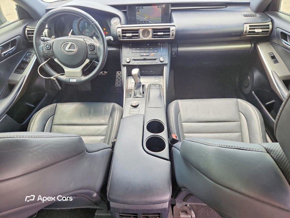 Lexus IS 2015