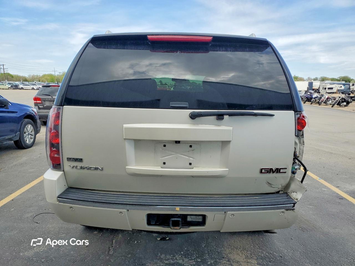 GMC Yukon 2011