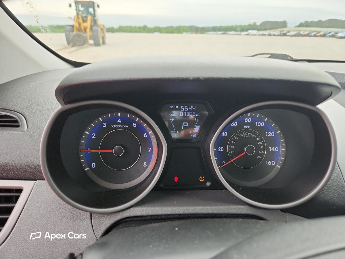 Hyundai Elantra 2012