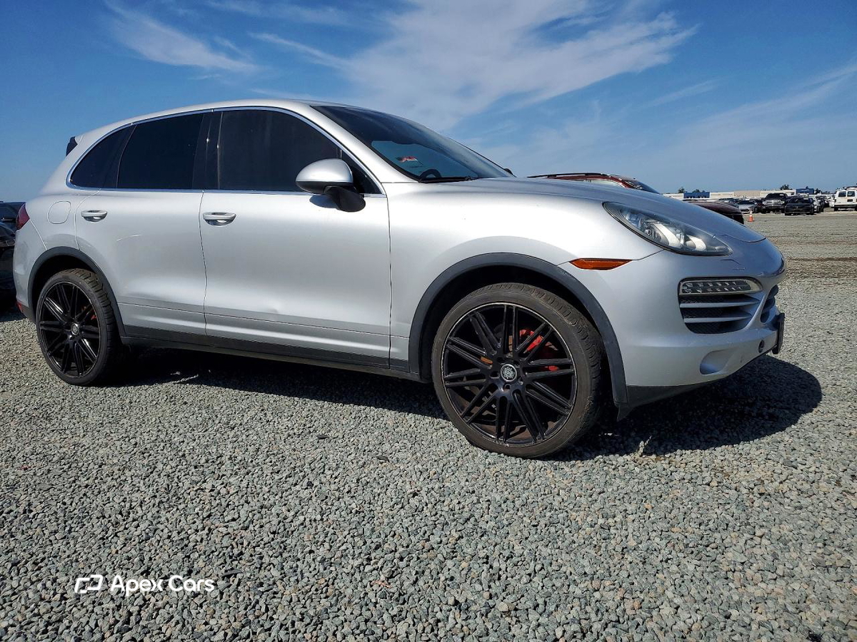 Porsche Cayenne 2011