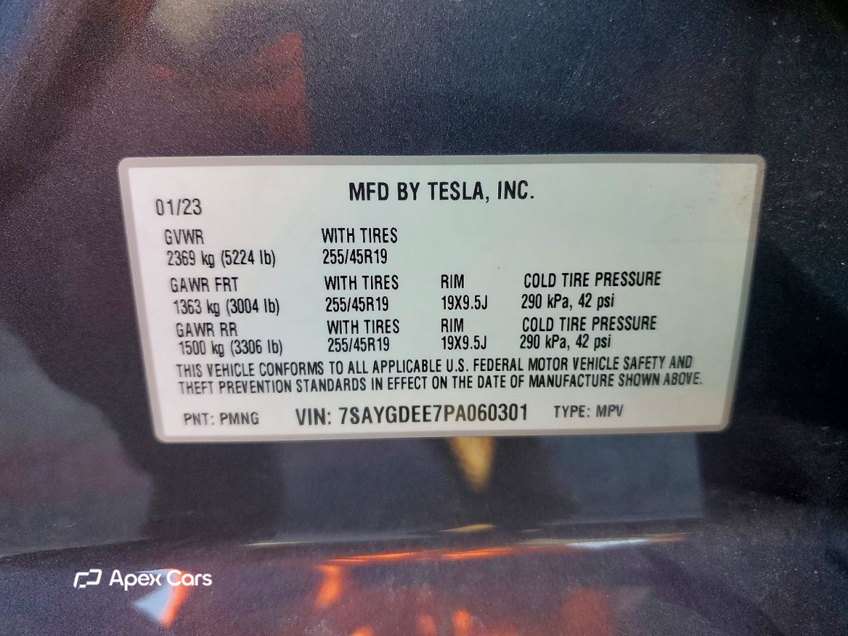 Tesla Model Y 2023