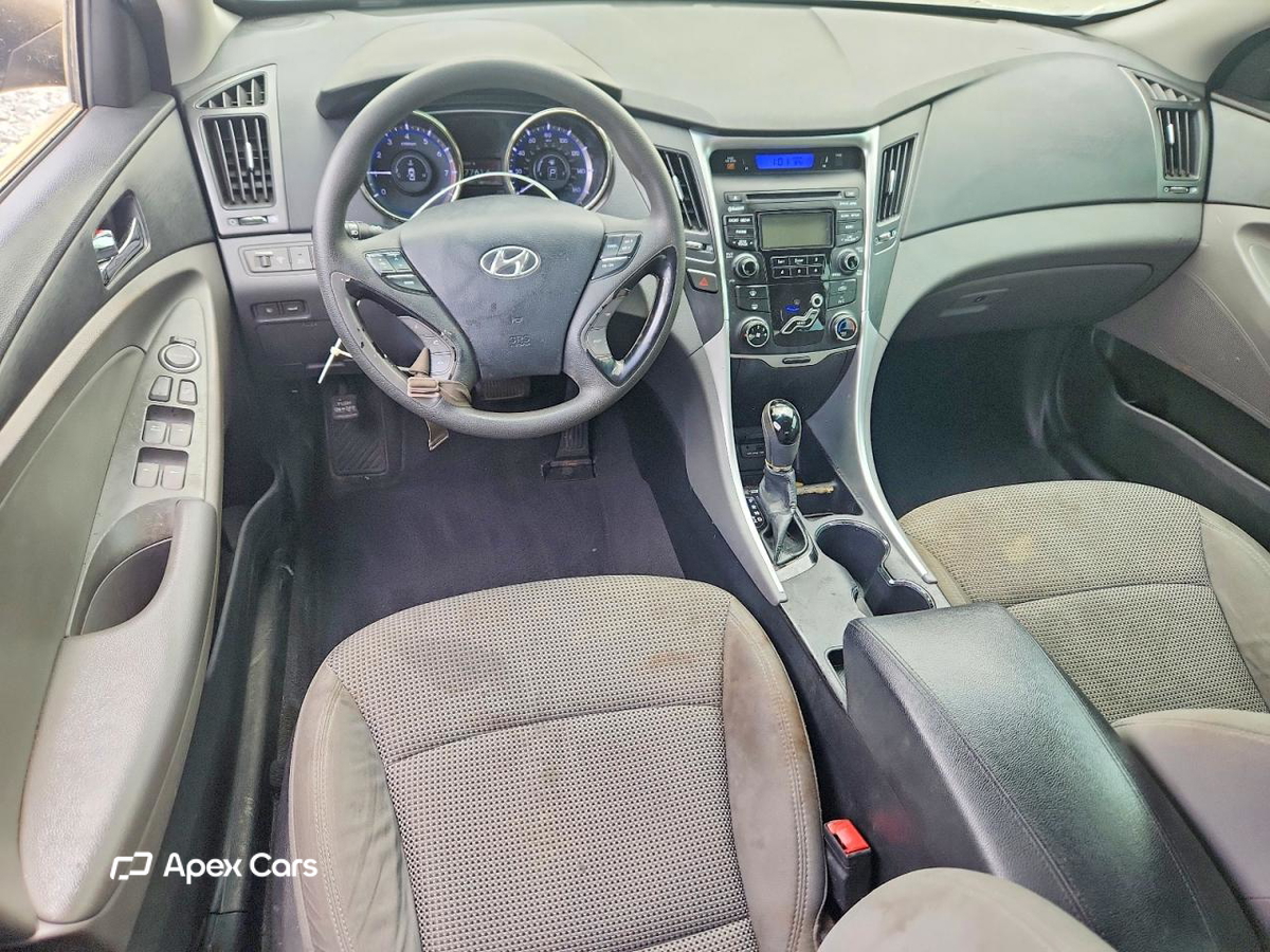 Hyundai Sonata 2012
