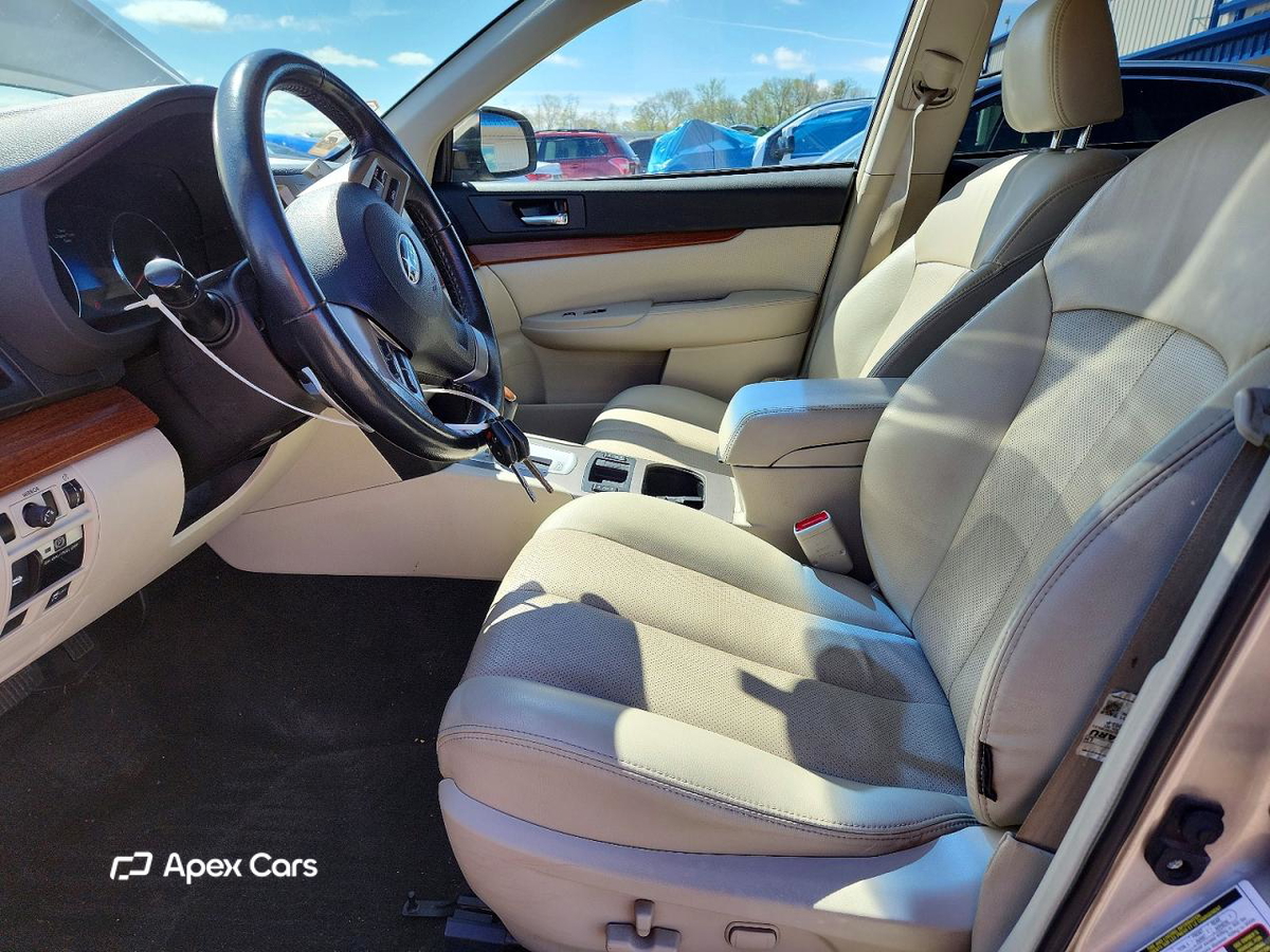 Subaru Outback 2014