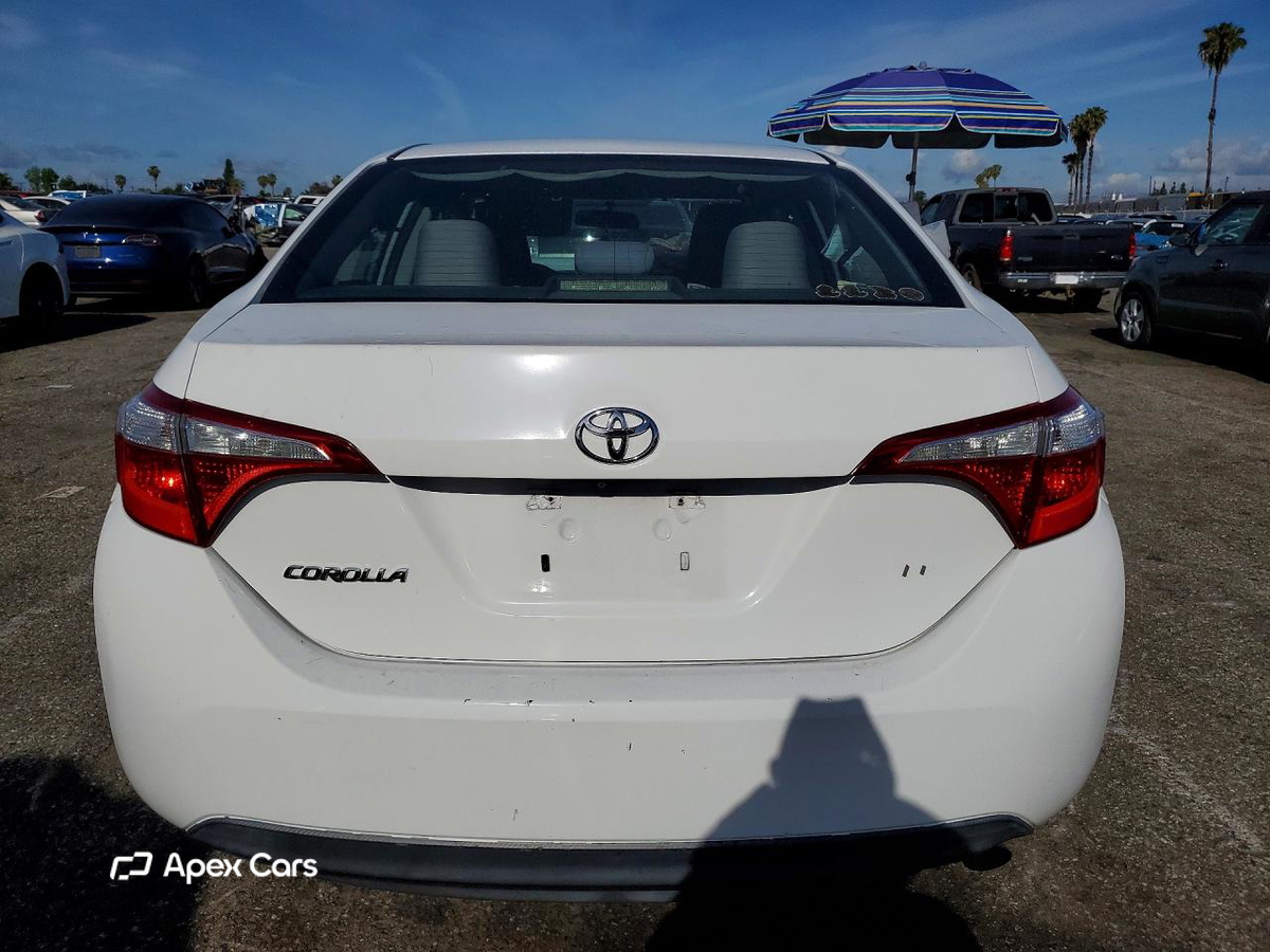 Toyota Corolla 2015