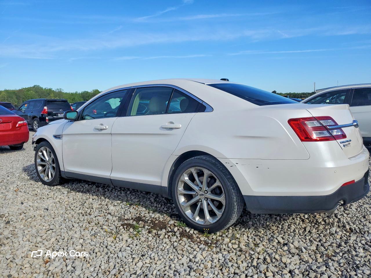 Ford Taurus 2015
