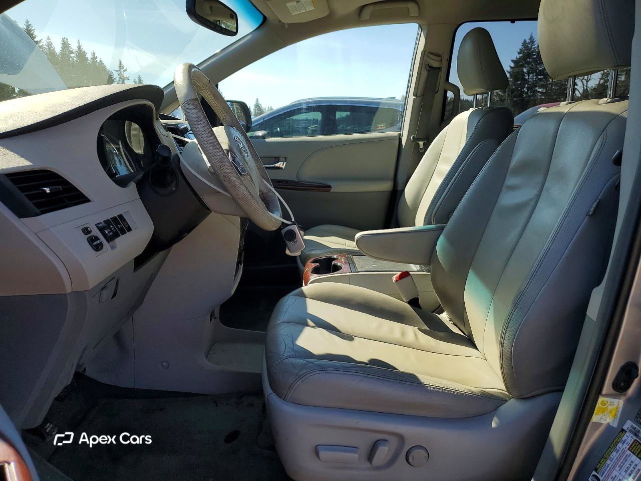 Toyota Sienna 2013