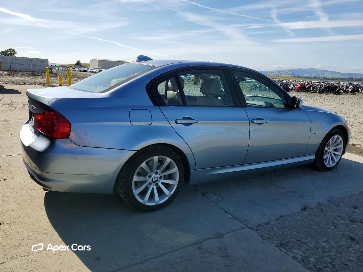 BMW Series 3 2010