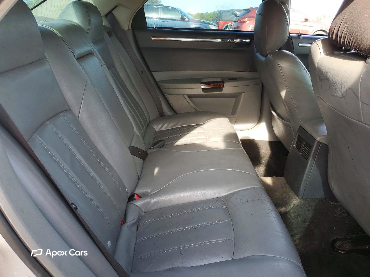 Chrysler 300 2005