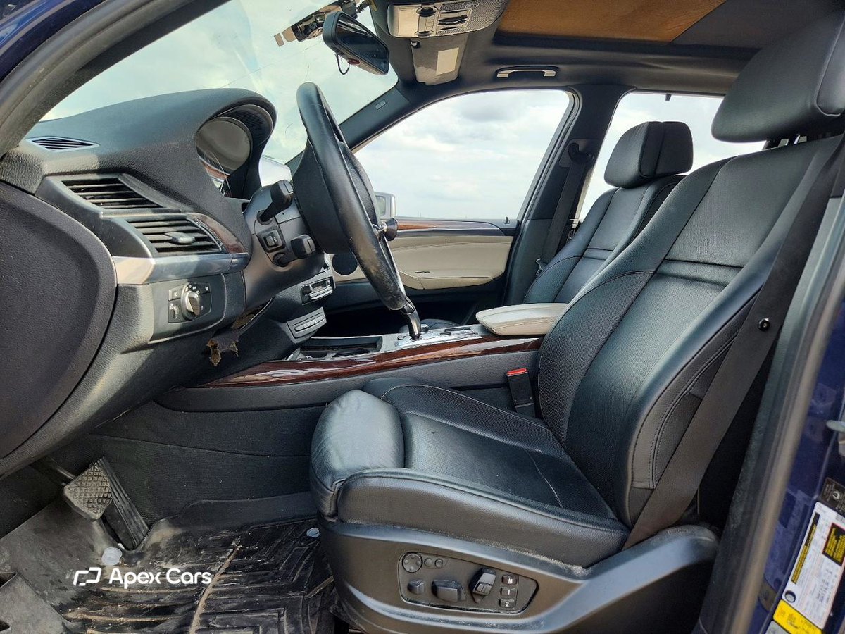 BMW X5 2011