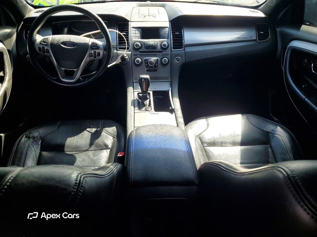Ford Taurus 2016