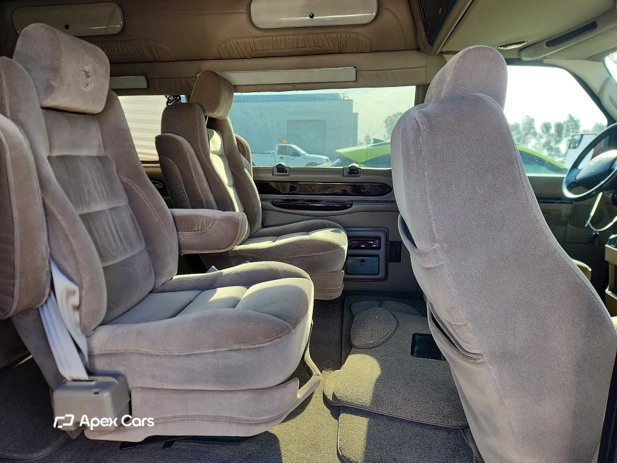 Ford Econoline 2011