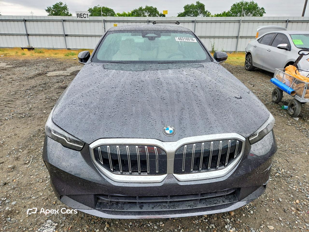 BMW Series 5 2024