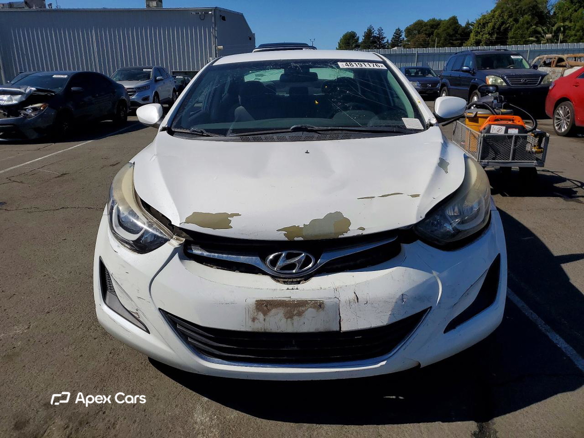 Hyundai Elantra 2015