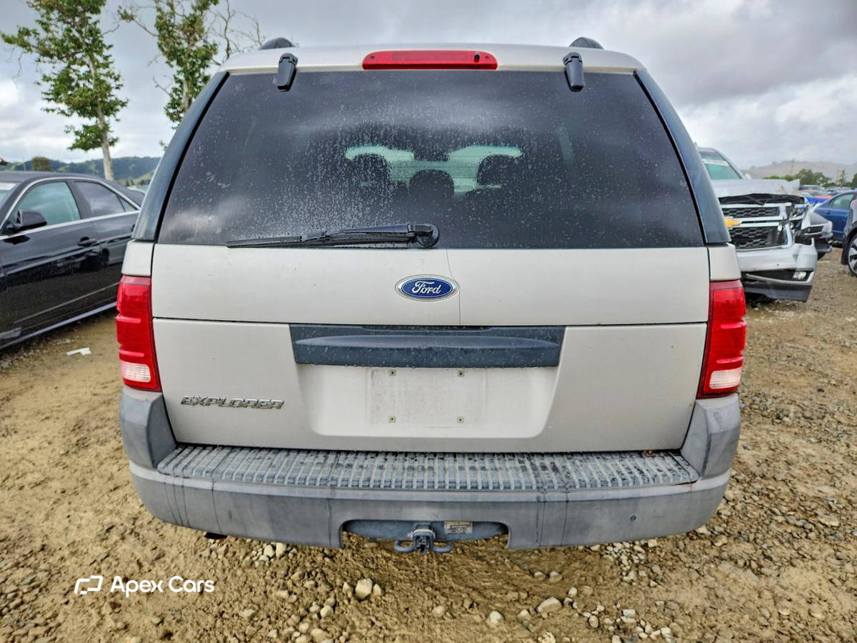 Ford Explorer 2004