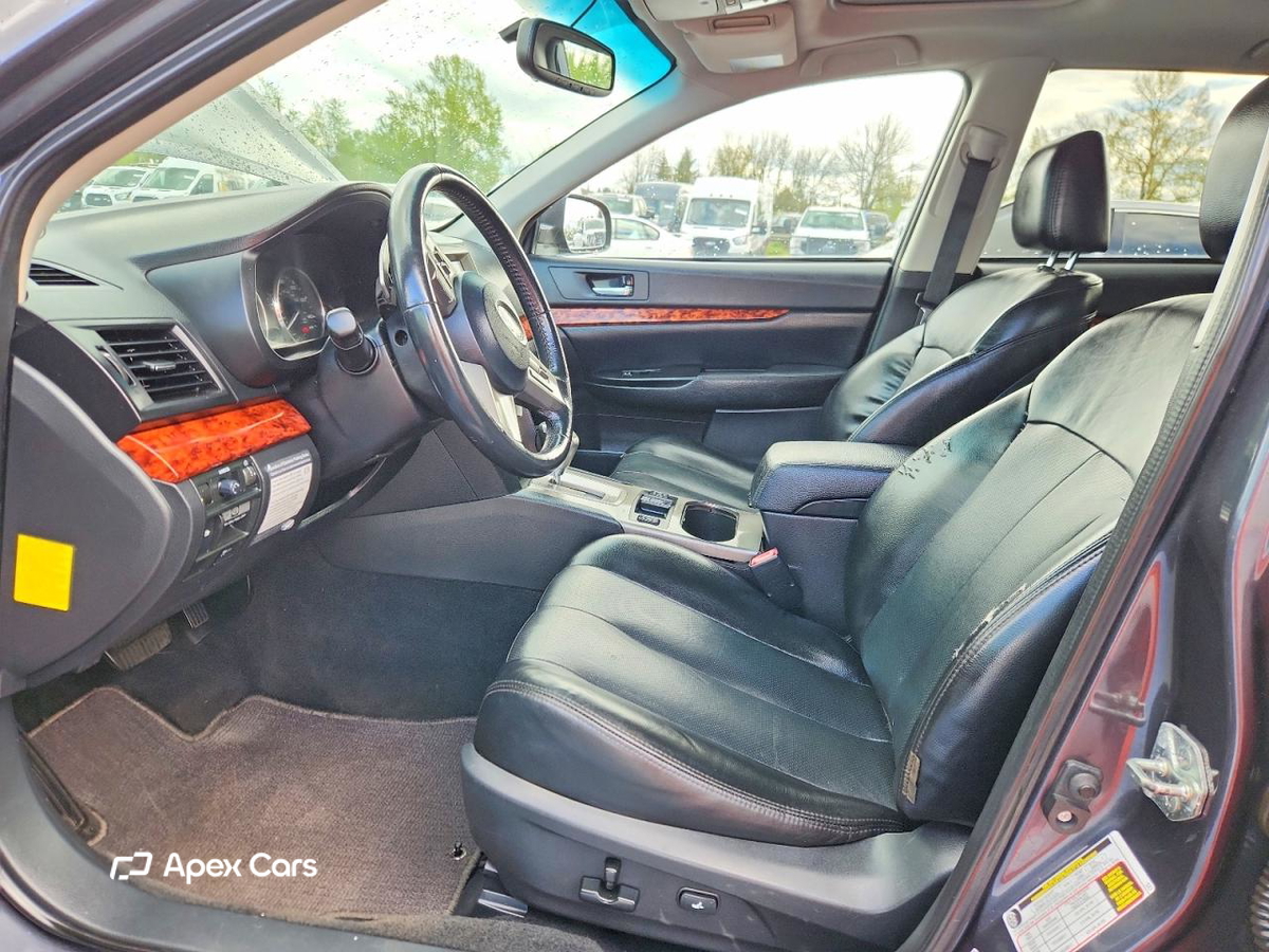 Subaru Outback 2011
