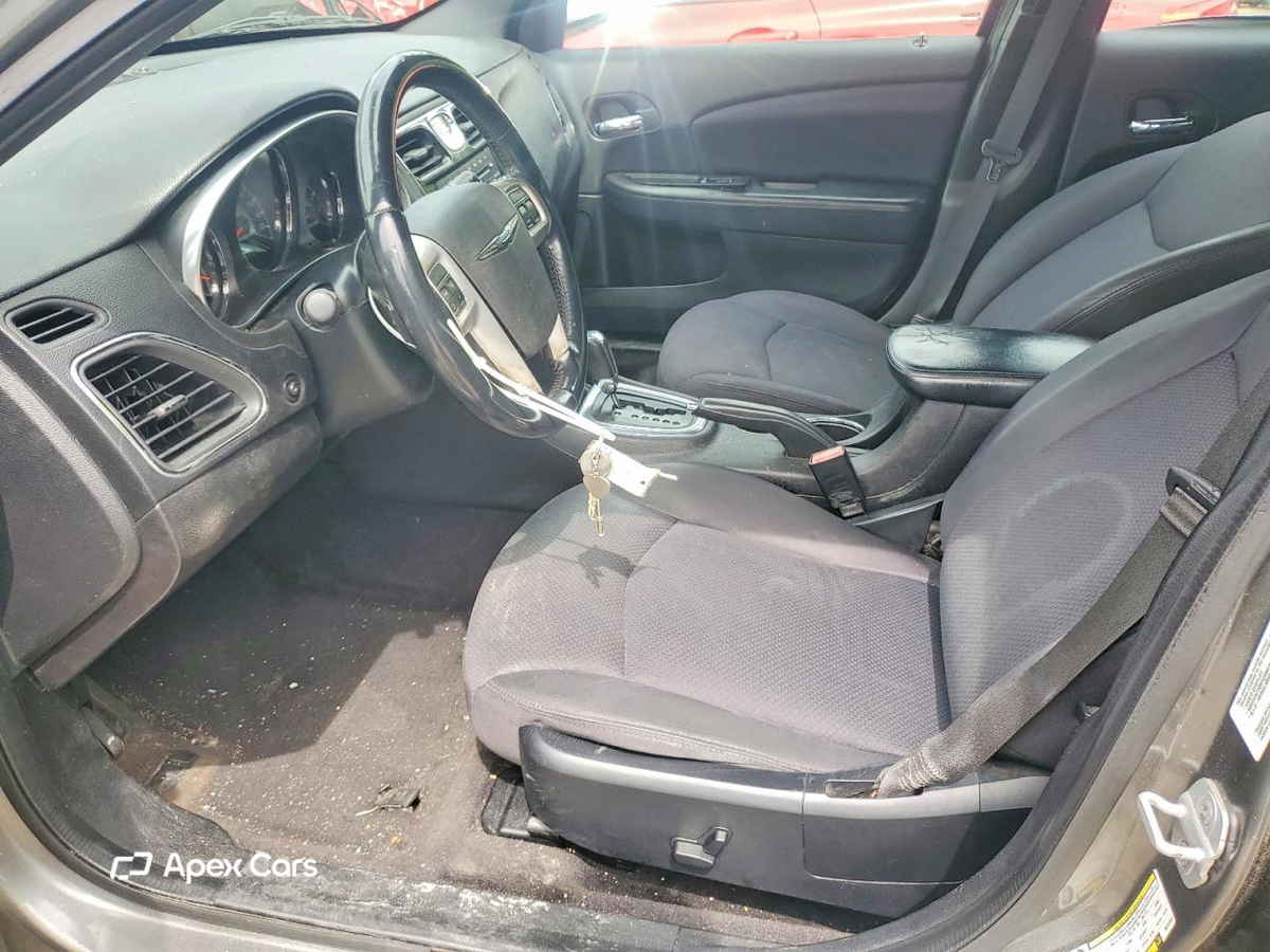 Chrysler 200 2013