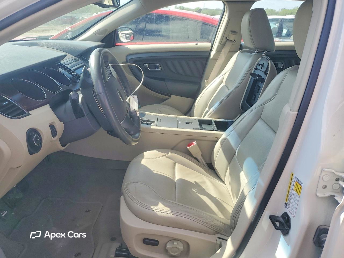 Ford Taurus 2010