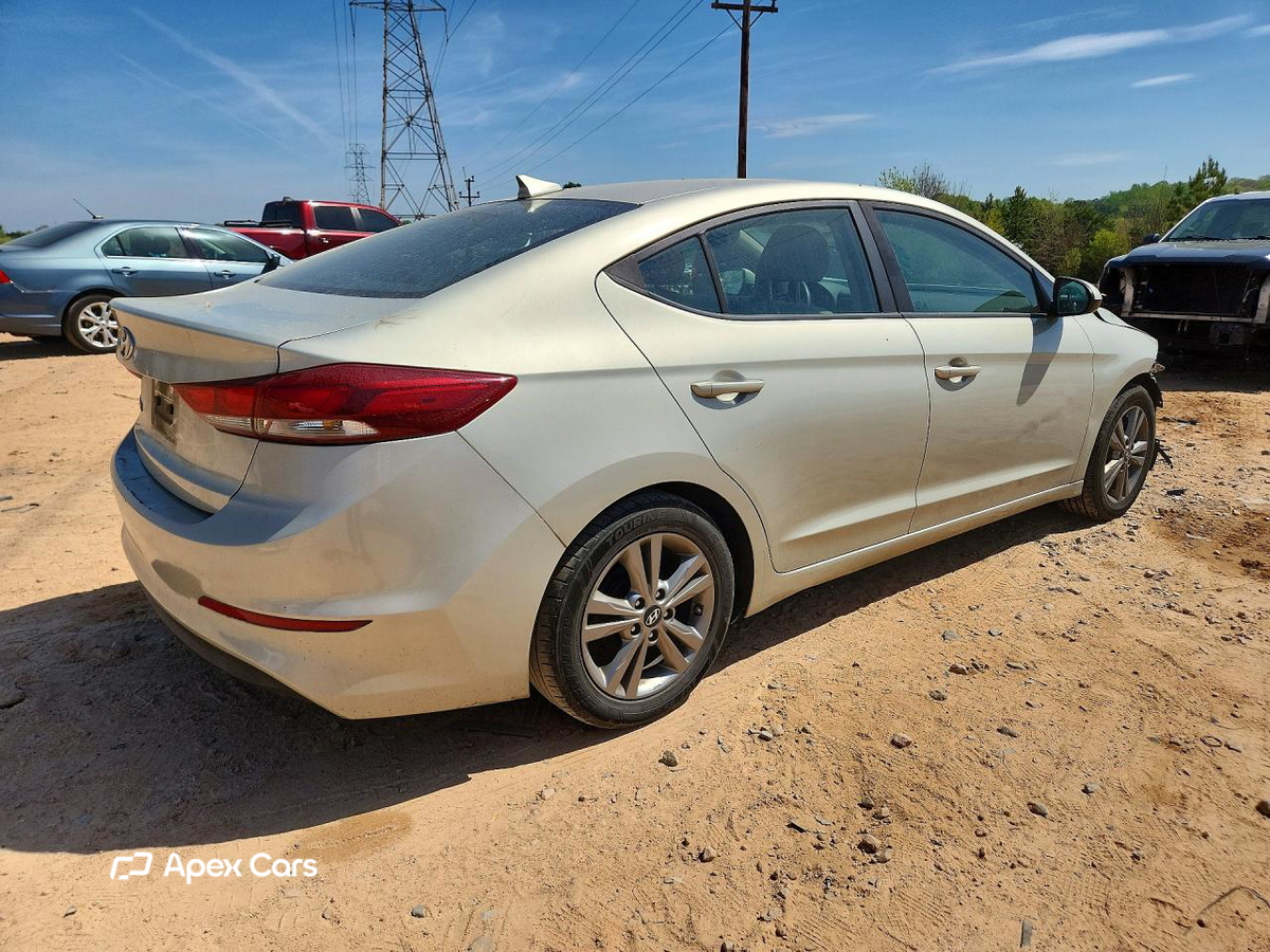 Hyundai Elantra 2017