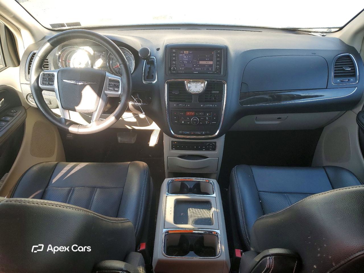 Chrysler Voyager 2013