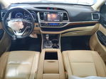 Toyota Highlander 2017