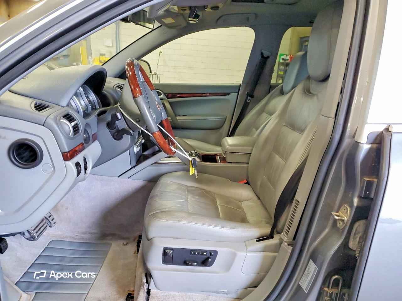 Porsche Cayenne 2004