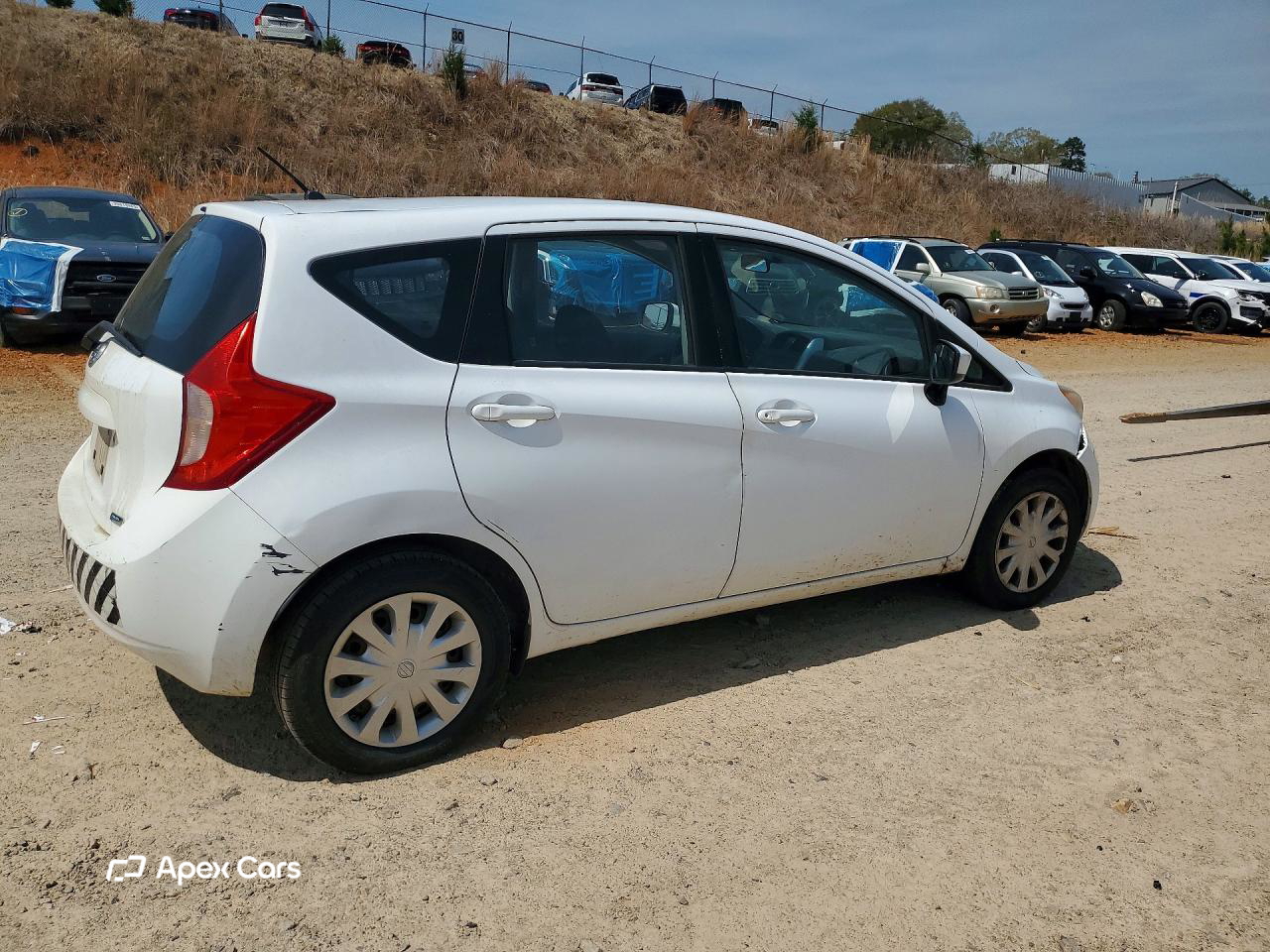 Nissan Versa 2015