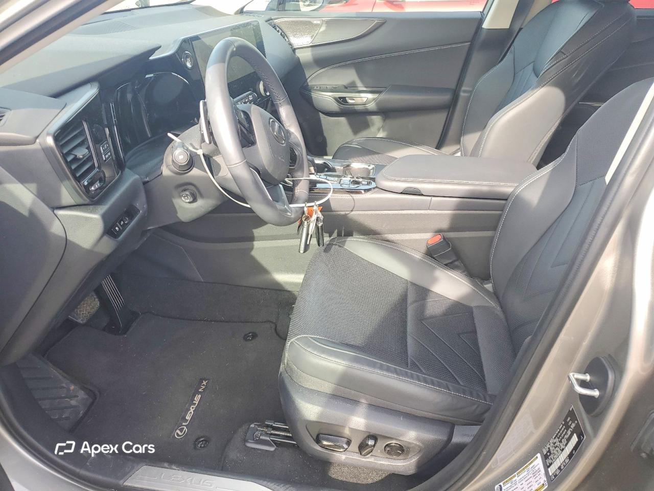 Lexus NX 2025