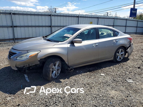 Nissan Altima 2013 - Image 1 of 13